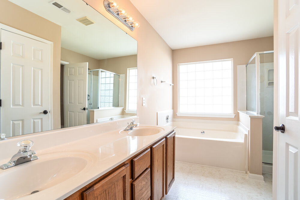 Building Photo - 7411 Stillbrook Bend Ct