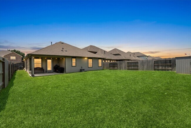 Building Photo - 11251 Stirton Dr