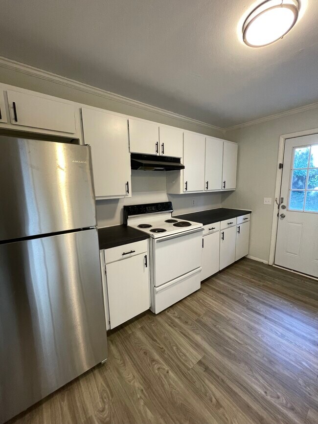 Kitchen - 617 County Road 805A