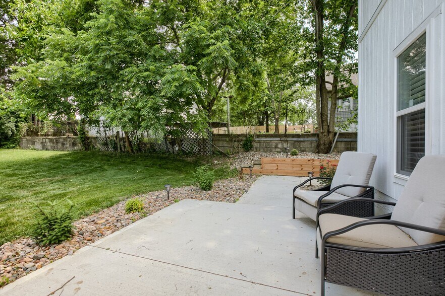 Building Photo - 7105 N Walnut St