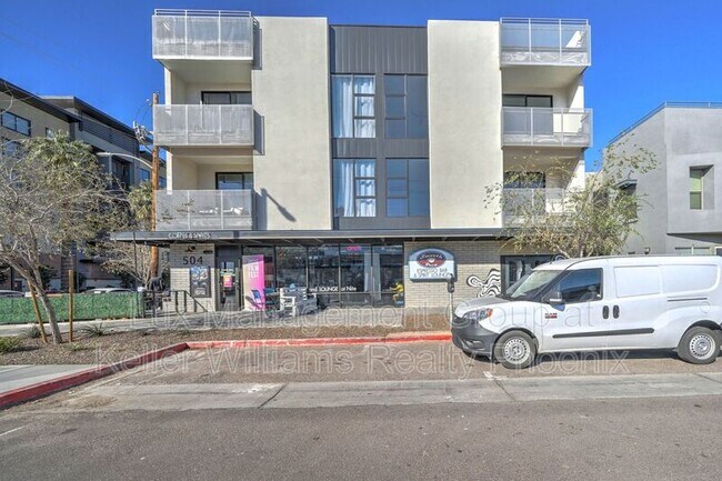 Primary Photo - 504 E Roosevelt St