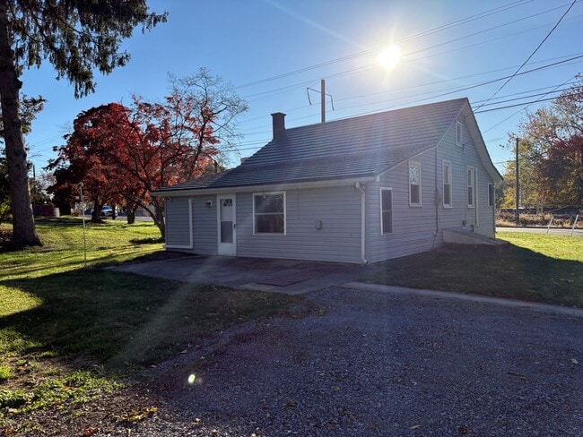 Building Photo - 2 Bedroom 1 Bathroom in Middletown!