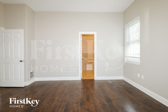 Building Photo - 11730 Twain Dr