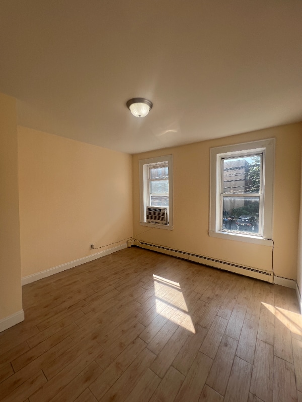 Building Photo - 302 Osborne Terrace