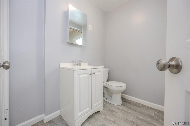 Building Photo - 1629 10th St