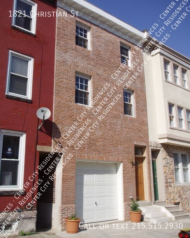 Building Photo - Huge New House Center City with Garage (18...