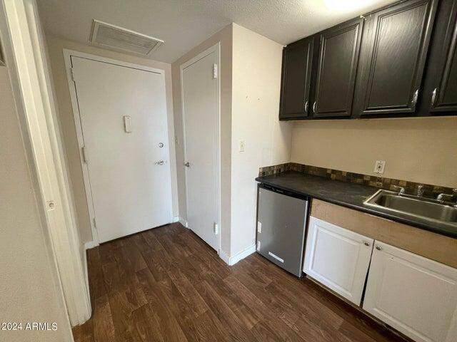 Building Photo - 4750 N Central Ave