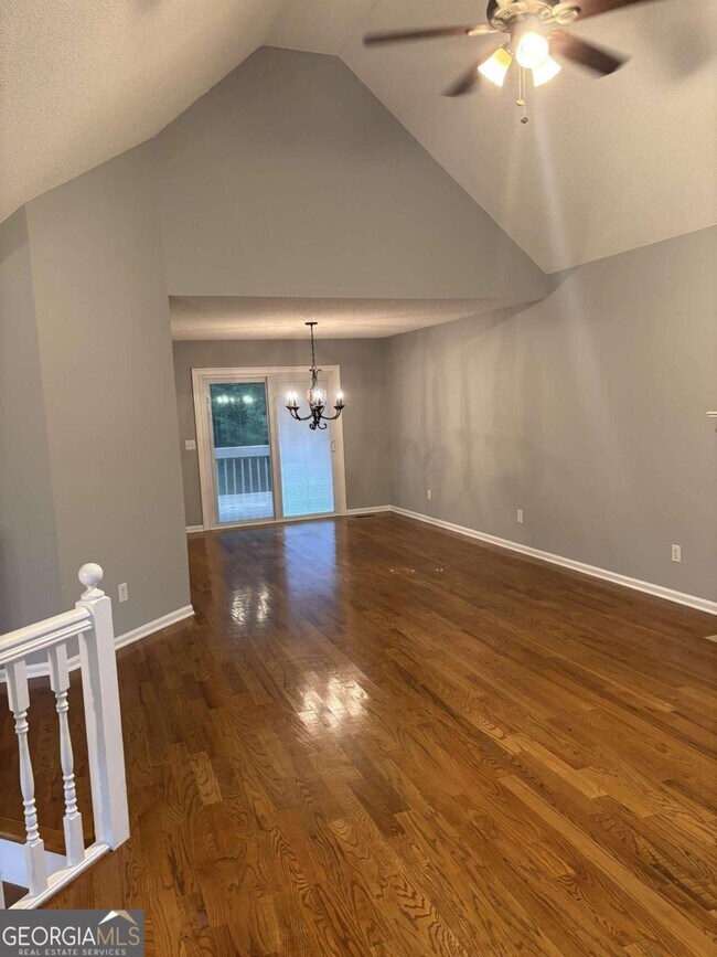 Building Photo - 5045 Bayberry Ct