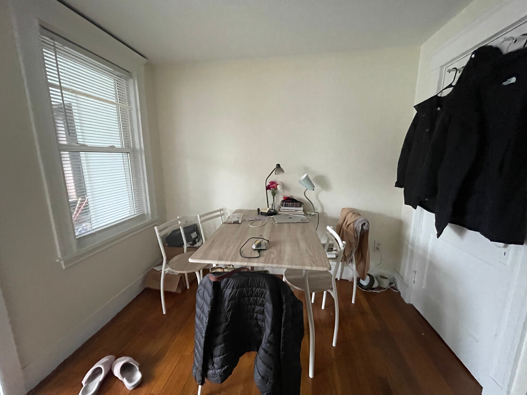 Building Photo - 14 Stockwell St