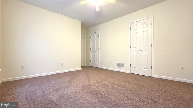 Building Photo - 62 Liberto Ln