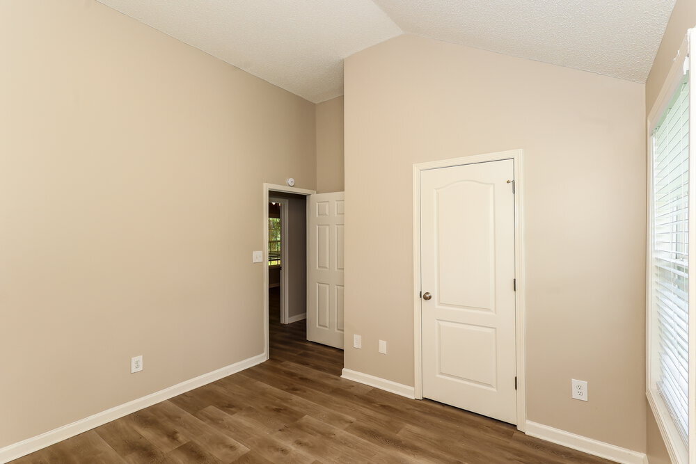 Building Photo - 4925 Brookwood Pl