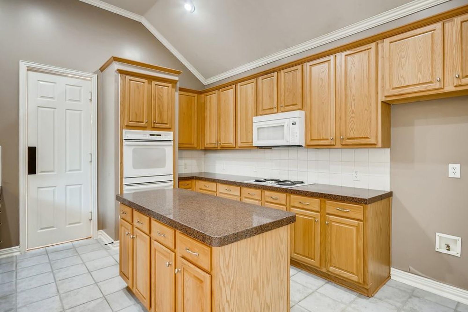 Building Photo - 1766 Montura Ln
