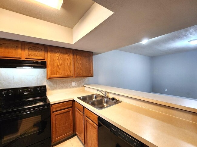 Building Photo - 103 Booth Ln