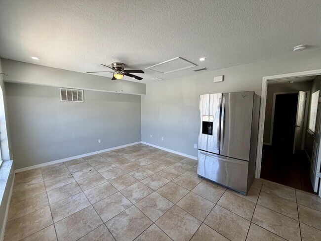 Building Photo - Cozy 1-Bedroom in Davenport – Utilities Included | $1,100/mo