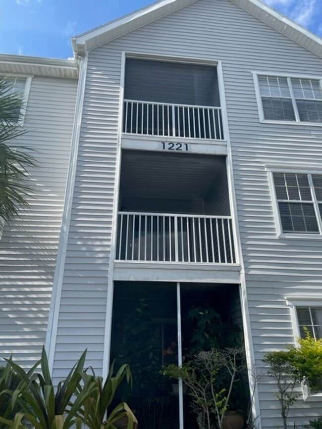 Building Photo - Free Rent for November! 2/2 Condo in Kissimmee for Rent!