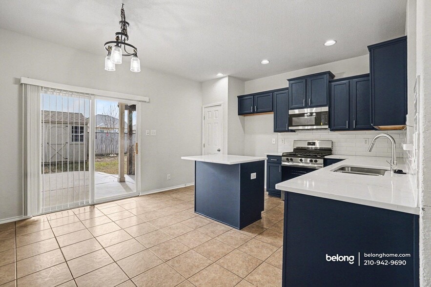 Building Photo - 175 Katherine Way