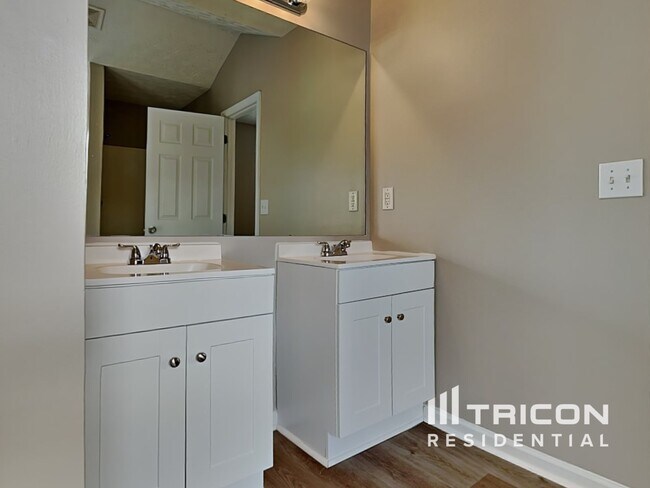 Building Photo - 930 Swan Ridge Court Grayson GA