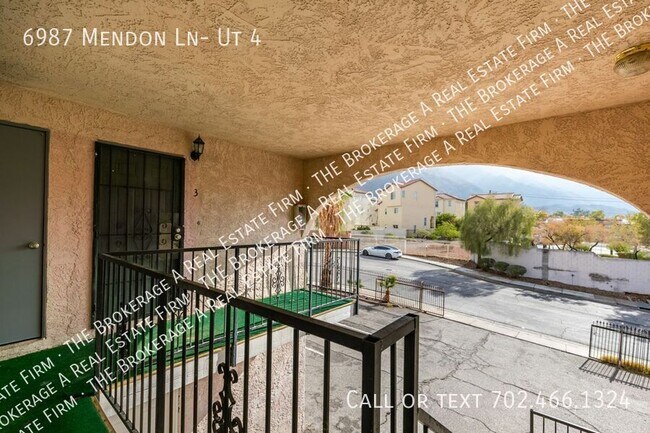 Building Photo - 6987 Mendon Ln