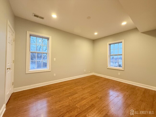 Building Photo - 664 Amboy Ave