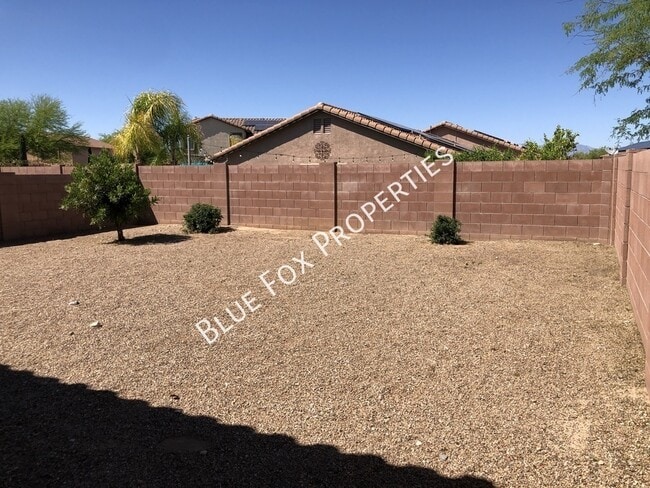 Building Photo - 7651 E Majestic Palm Ln