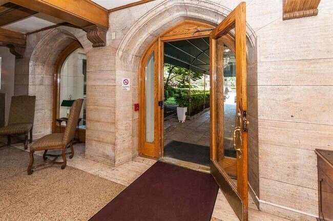 Building Photo - 50 Glenwood Ave