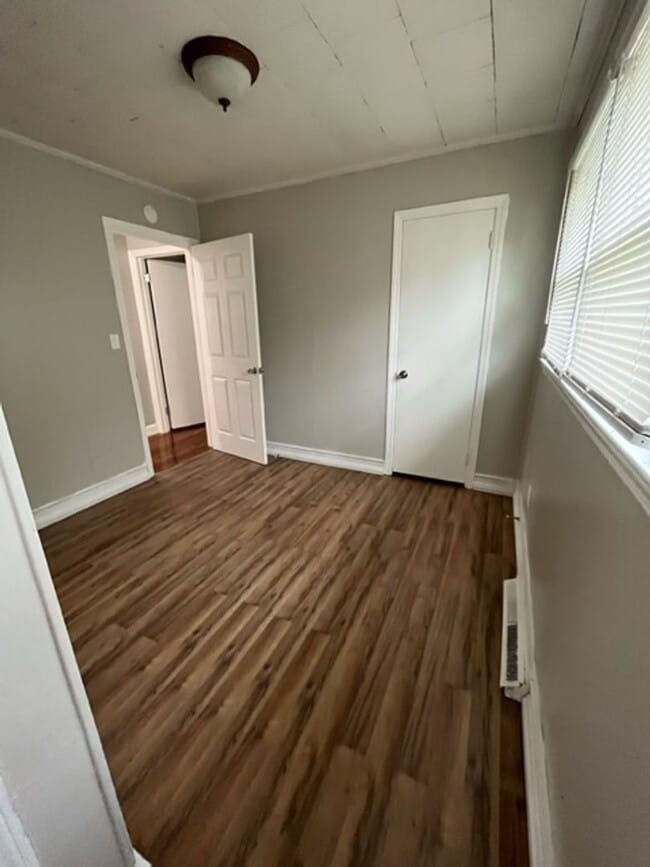 Building Photo - 2 bed 1 Bath Home Mount Airy NC