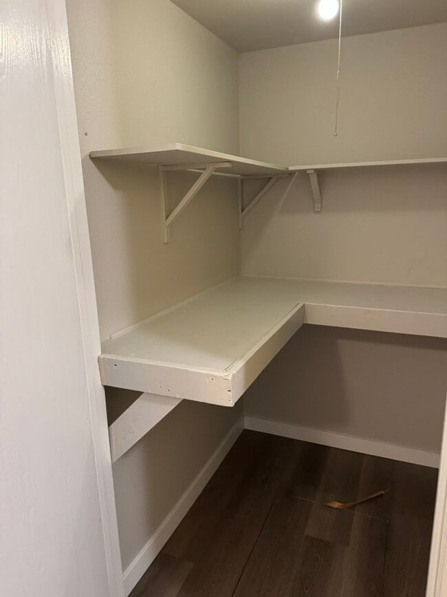 Building Photo - 2Bd/1Ba Kirkland Condo