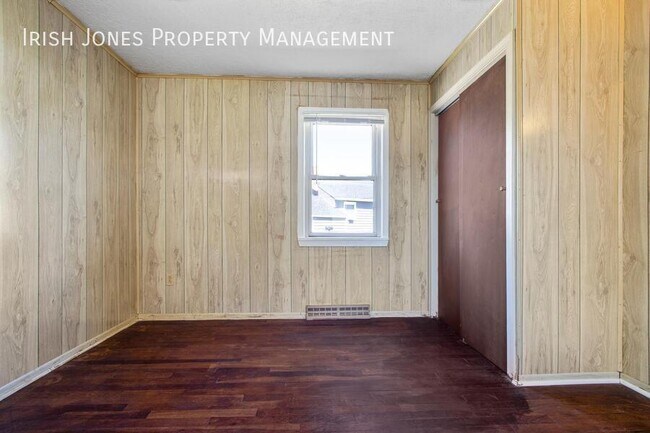 Building Photo - 1 Idlebrook Dr