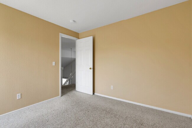 Building Photo - $2,650.00 - 4 Bedrooms, 2.5 Bathrooms, Sin...
