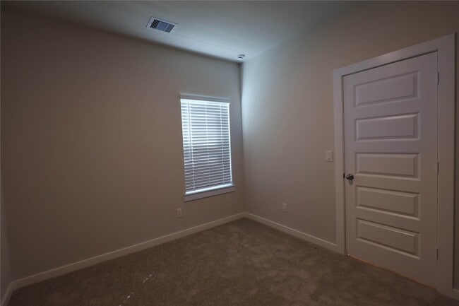 Building Photo - 8579 Blueberry Ash St