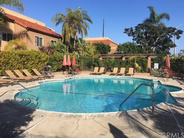 Building Photo - 305 Coral Reef Dr