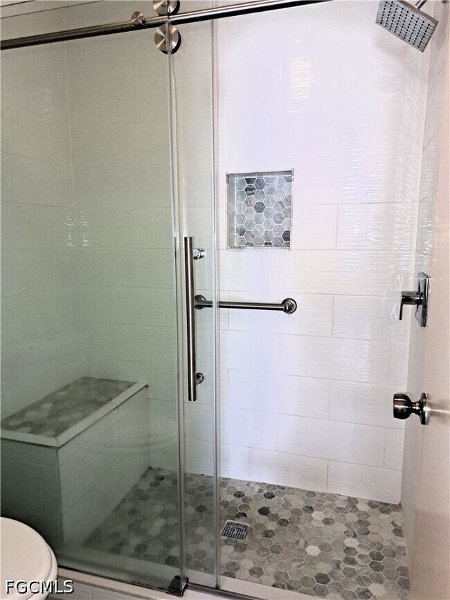 Building Photo - 10525 Putnam Ct