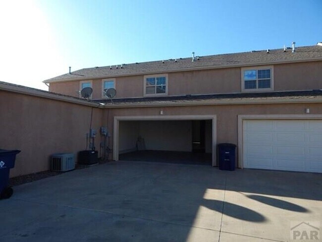 Building Photo - Mesa Vista Community 2BD/2.5BA Townhouse w...