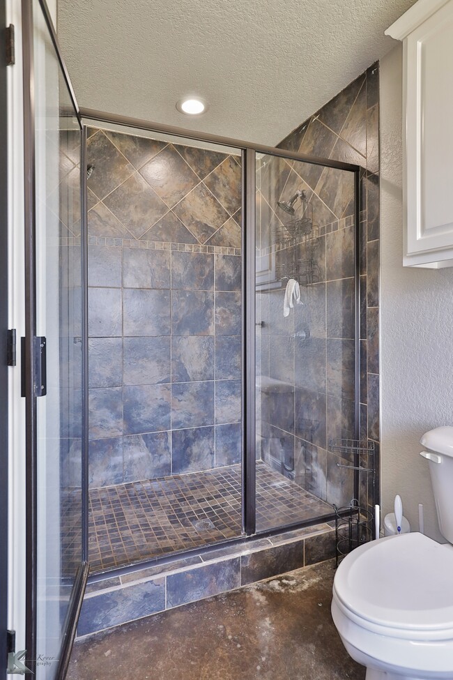 Building Photo - 7902 Tuscany Dr