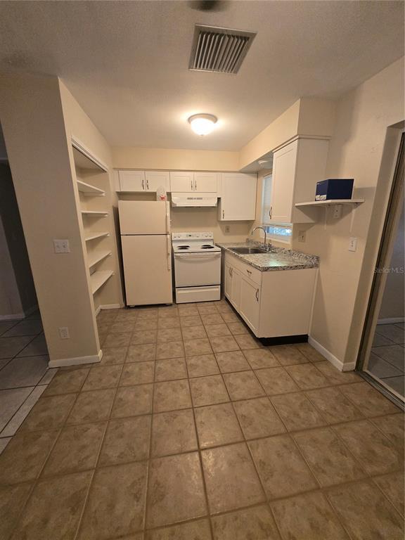 Building Photo - 830 Highland Ave