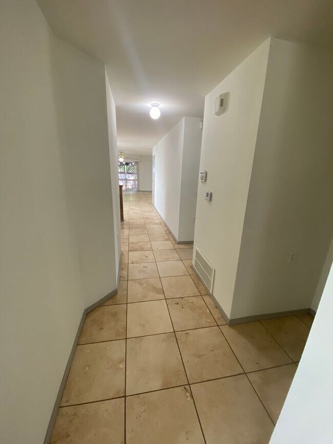 Building Photo - Cozy 3 bed in the Heart of East Austin