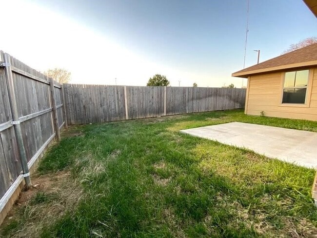 Building Photo - 2853 Mesquite Rd