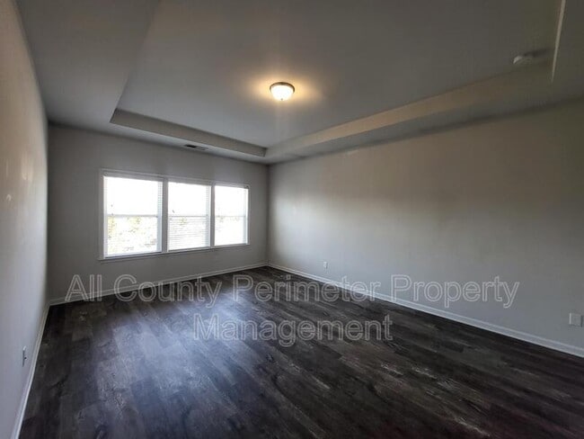 Building Photo - 3328 Fall Branch Ln