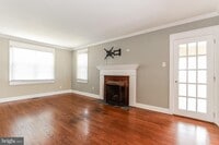Building Photo - 227 Delview Ln