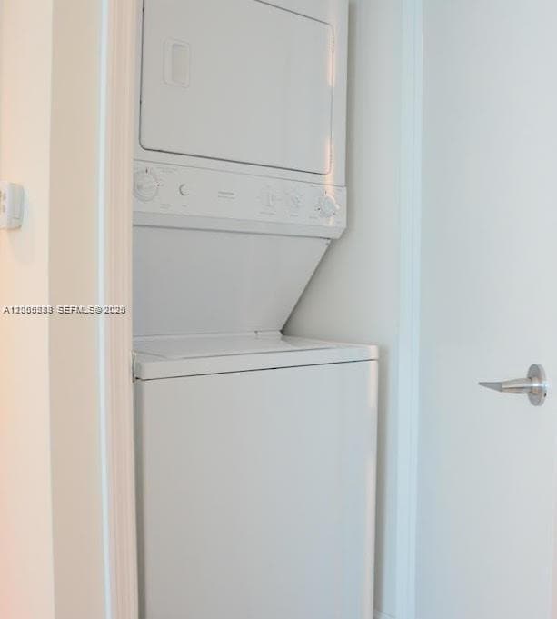 Building Photo - 500 Brickell Ave