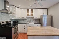 Building Photo - 2050 Winged Foot Ct