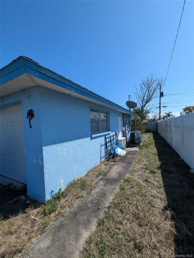 Building Photo - 7416 Star Dust Dr