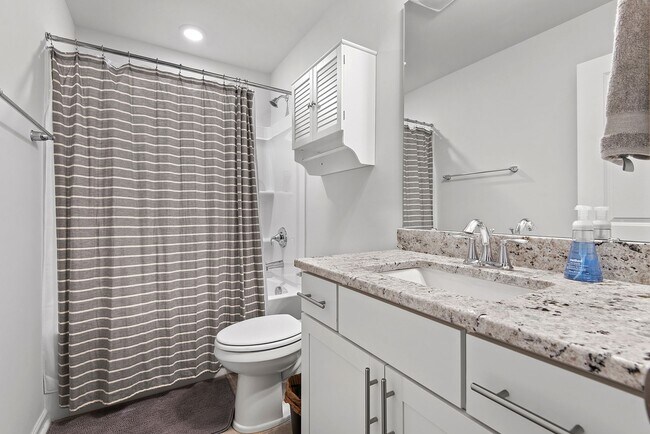 Building Photo - Stunning 4 Bed, 3 Bath Home in Durham!