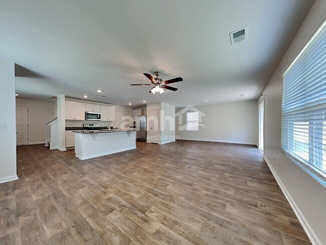 Building Photo - 112 Tobago Cir