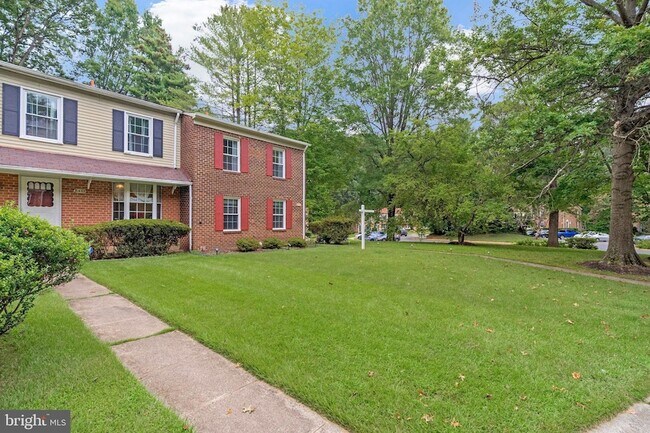 Building Photo - 6401 Old Scotts Ct