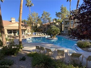 Building Photo - 3145 E Flamingo Rd