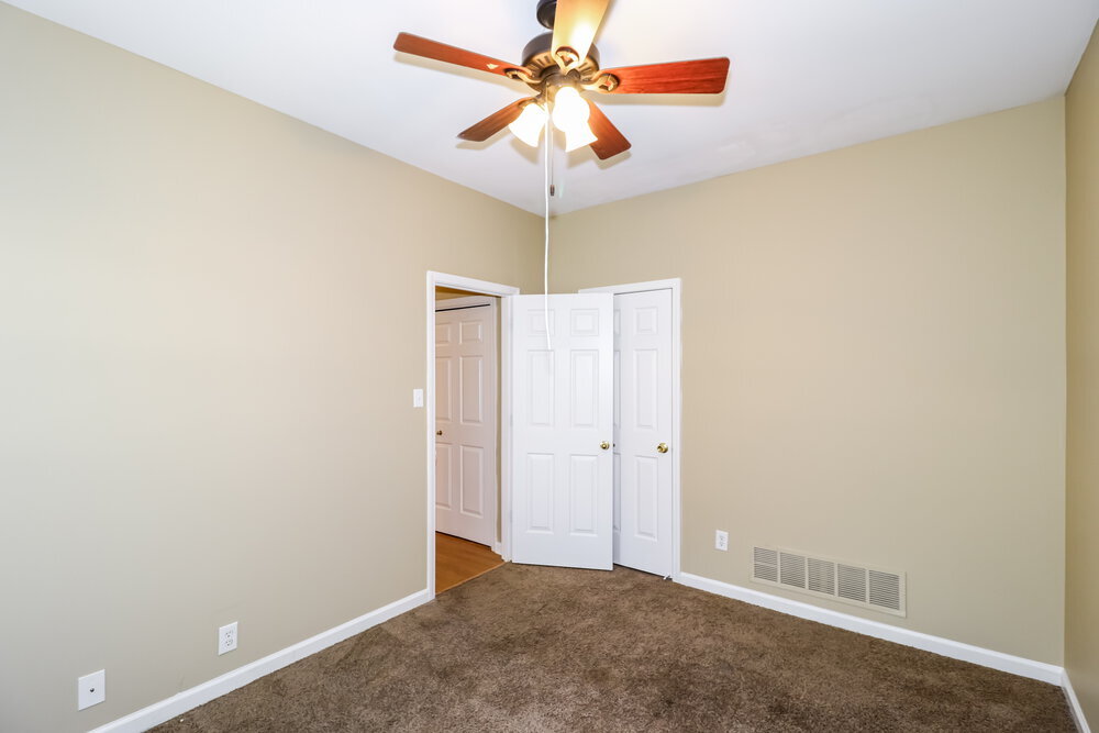 Building Photo - 8170 Timber Knoll Ln