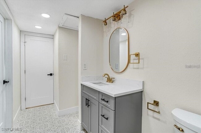 Building Photo - 190 Tarpon Rd