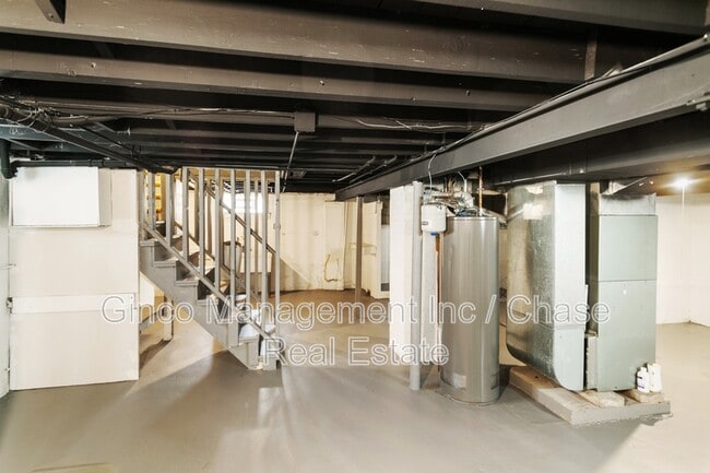 Building Photo - 3256 186th St