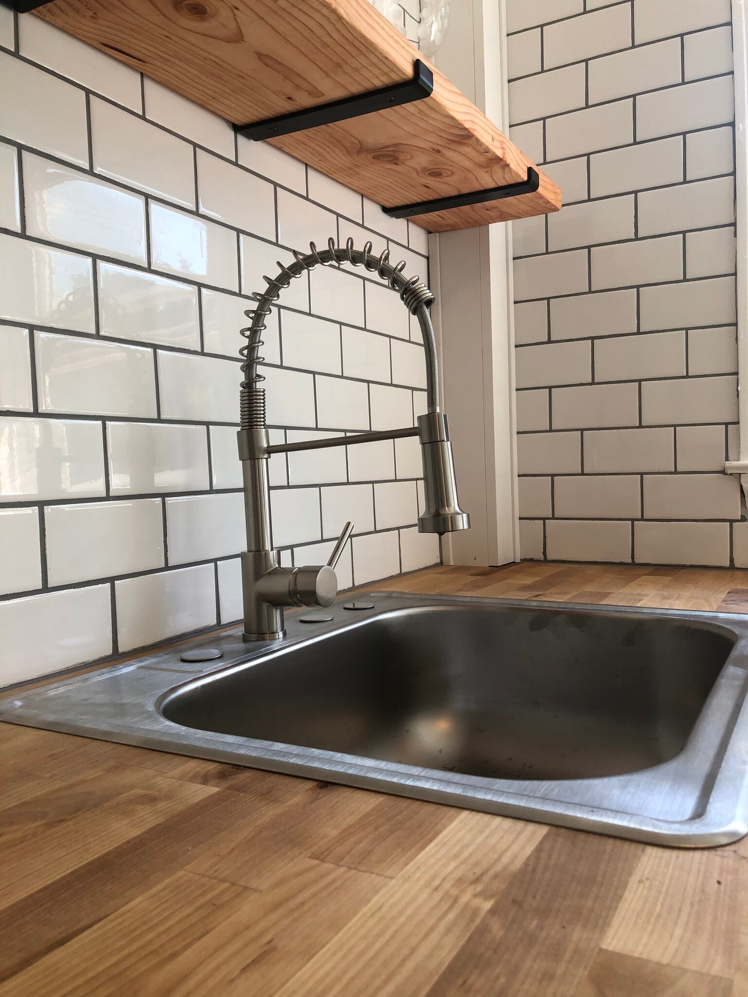 New sink, faucet, countertops and backsplash - 127 Front St